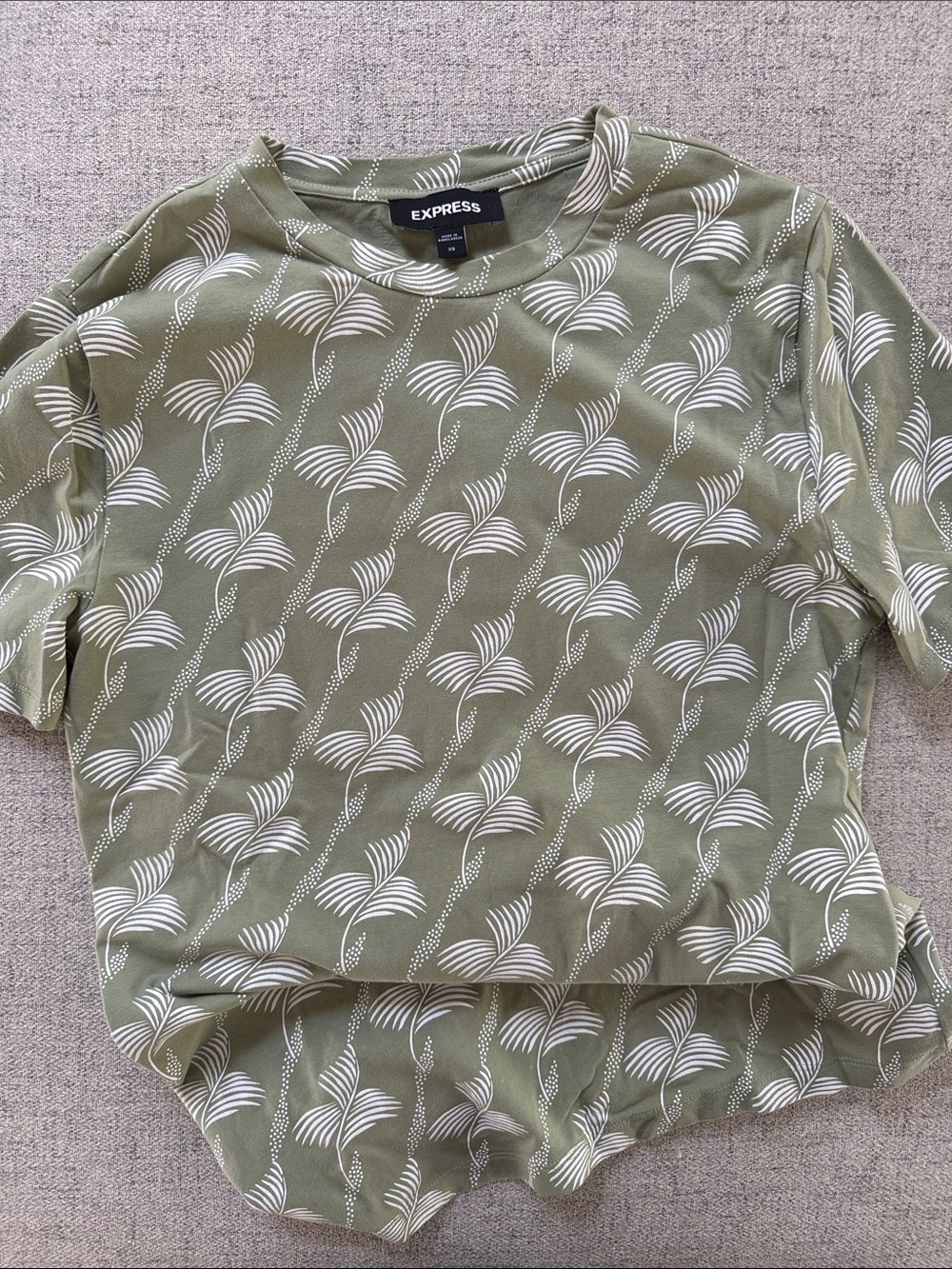 Express Mens Olive Green Printed Crewneck Top